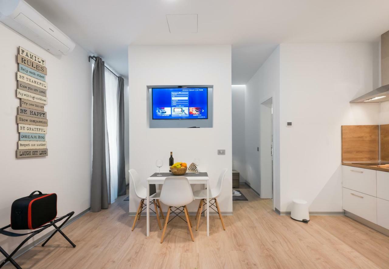 H4U Smart Deluxe Apartment Zagreb Bagian luar foto