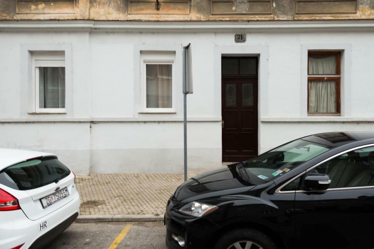 H4U Smart Deluxe Apartment Zagreb Bagian luar foto